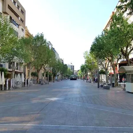 Pasaje Gondomar 11 * Córdoba